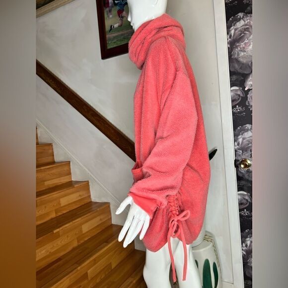 New Free People Fireside Funnel
Sweater Tunic - Picture 4 of 5